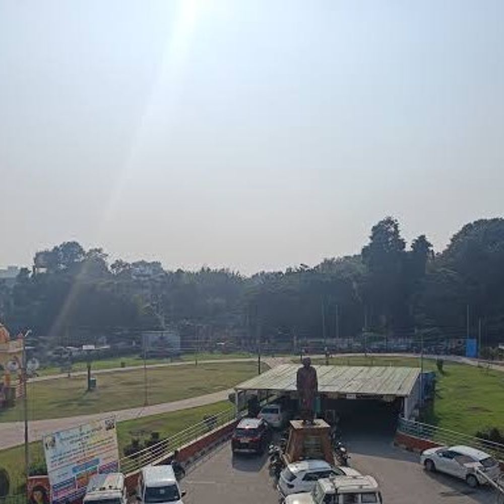 लखनऊ में 11 दिनों में 13 डिग्री बढ़ा पारा:सीजन में आज रहेगा अब तक का सबसे ज्यादा तापमान, पछुआ हवा बढ़ाएगी परेशानी