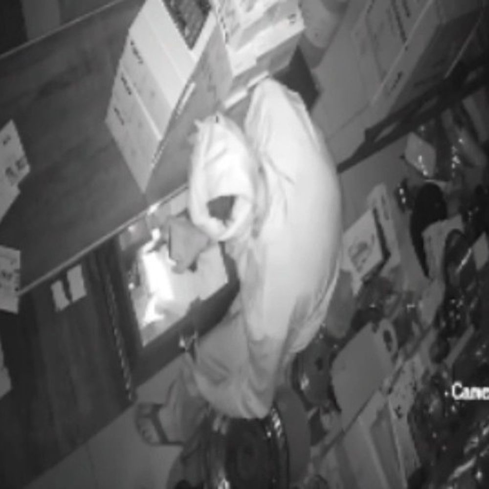 फरीदकोट में दुकान से हो रही चोरी का खुलासा:  दुकानदार ने पड़ोसी समेत दो आरोपियों को रंगे हाथ पकड़कर पुलिस को सौंपा – Faridkot News