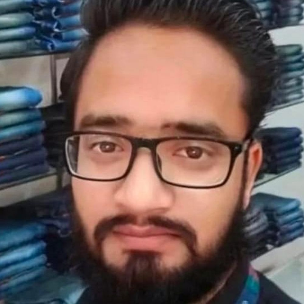 पीलीभीत में दूल्हे समेत तीन की मौत:बरेली-पीलीभीत हाईवे पर ट्रक-वैन की भीषण टक्कर हुई थी, इलाज के दौरान तोड़ा दम