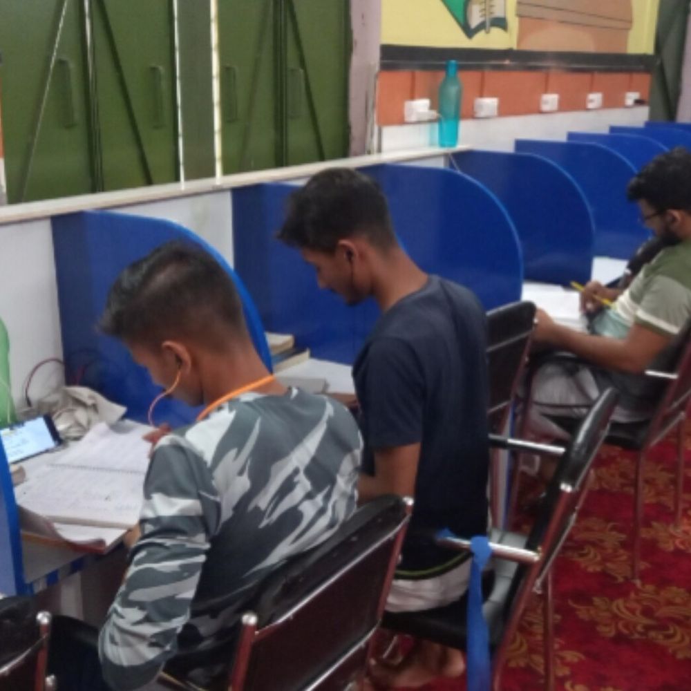 अयोध्या के 346 ग्राम पंचायतों में बनेंगी डिजिटल लाइब्रेरी:दो कम्प्यूटर लगेंगे, इंटरनेट से किताबें पढ़ने की मिलेगी सुविधा