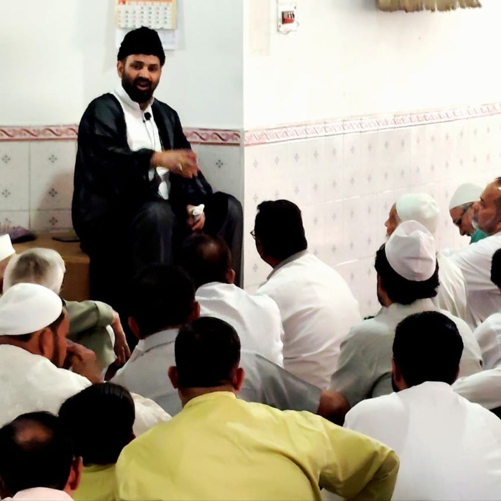 संभल में मजलिस आयोजित, देश में अमन-चैन की दुआ:सैय्यद आयतुल्लाह अली खामेनई और शहीदों को दी गई श्रद्धांजलि