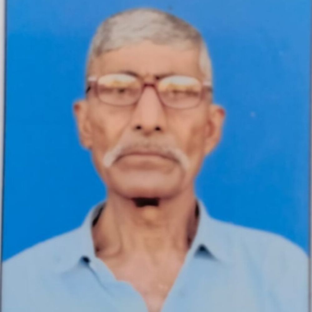 फिरोजाबाद में ट्रैक्टर की टक्कर से किसान की मौत:खेत जाते समय पहिए और मडगार्ड के बीच फंसकर जान गई, आरोपी चालक फरार