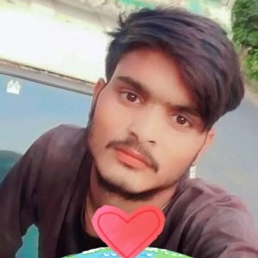 फर्रुखाबाद में युवक ने लगाई फांसी:पत्नी मौके से लापता, फर्जी मुकदमा दर्ज कराने को लेकर चल रहा था विवाद