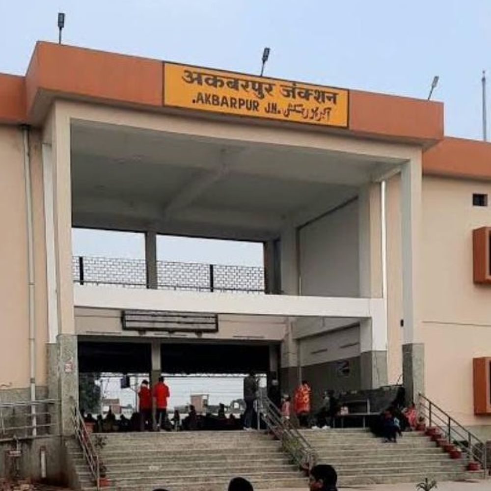 अकबरपुर स्टेशन पर यात्रियों को मिलेगी मुफ्त वाई-फाई सुविधा:अम्बेडकरनगर में जून तक शुरू होगी सेवा, 100 मीटर होगी रेंज