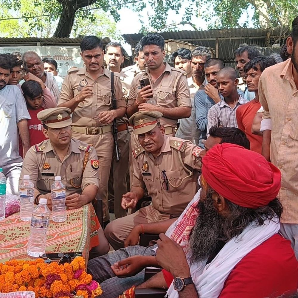 आरोपी पर हो गैंगस्टर की कार्रवाई:शिवशक्ति अखाड़े के महंत बोले- आतंक का पर्याय है जामिल, स्वतंत्रता सेनानी के परिवार पर किया हमला