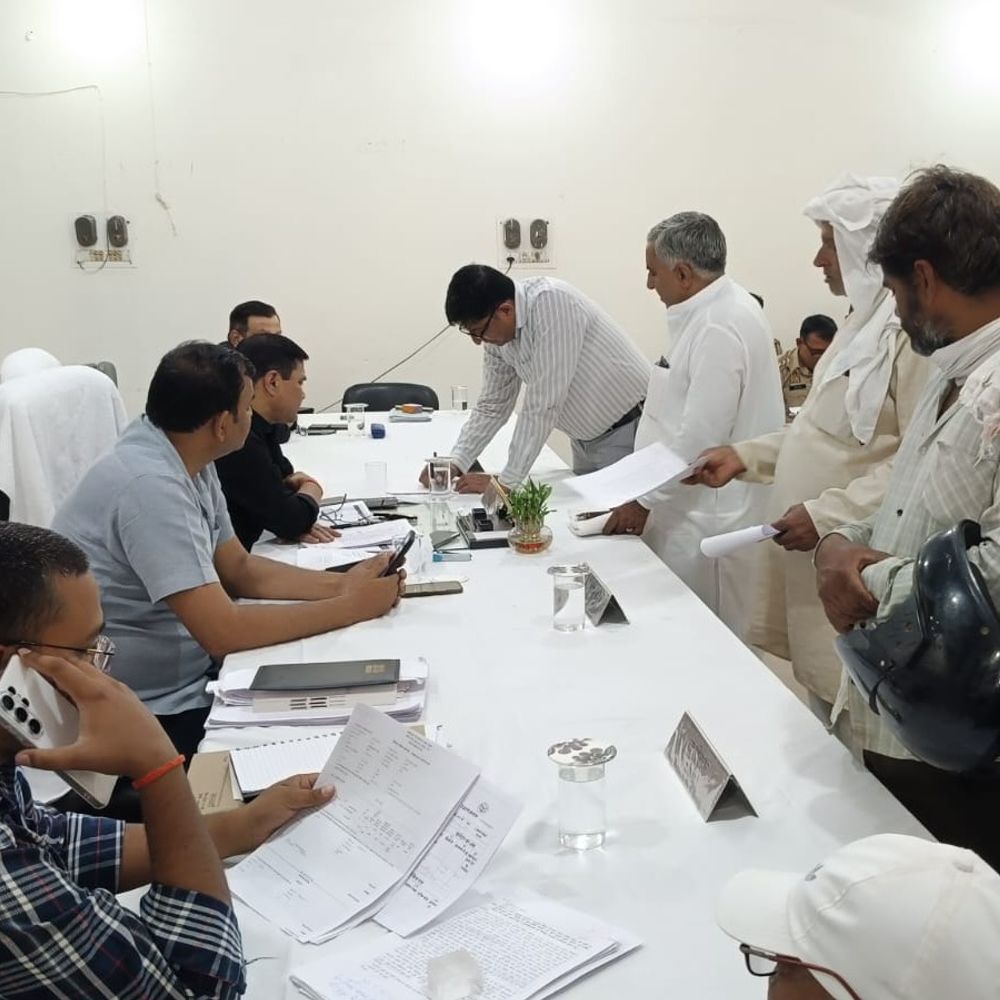 बागपत तहसील में समस्या समाधान दिवस:22 शिकायतें दर्ज, 4 का मौके पर निस्तारण किया