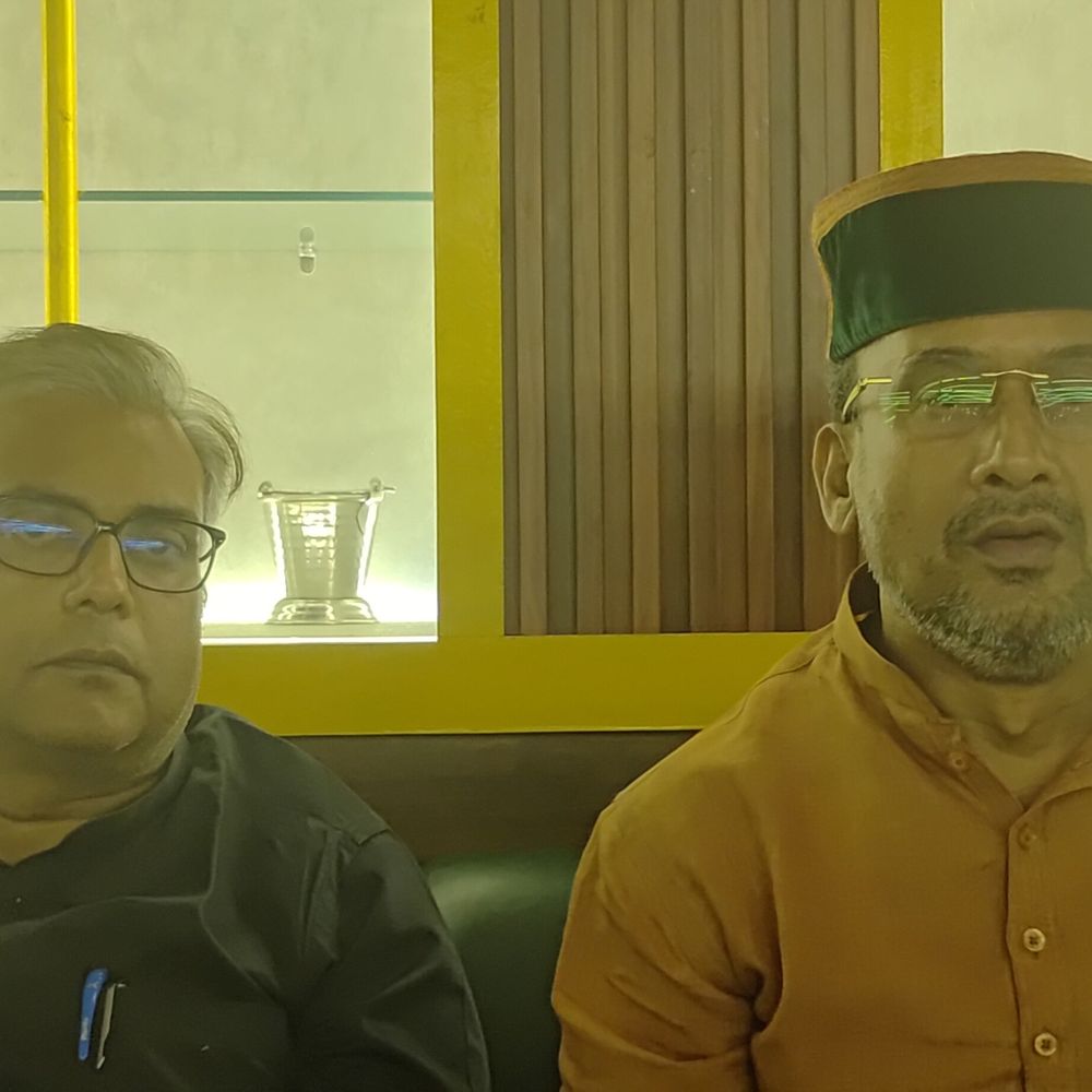 देवरिया में 26 अप्रैल को अखिल भारतीय कवि सम्मेलन:देशभर के नामचीन शायर-कवि होंगे शामिल, जिलाधिकारी होंगी मुख्य अतिथि