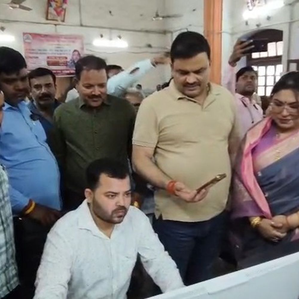 उन्नाव में ‘ई-नगर सेवा’ शुरू:घर बैठे कर सकते हैं टैक्स जमा, 45 दिन में नामांतरण का दावा