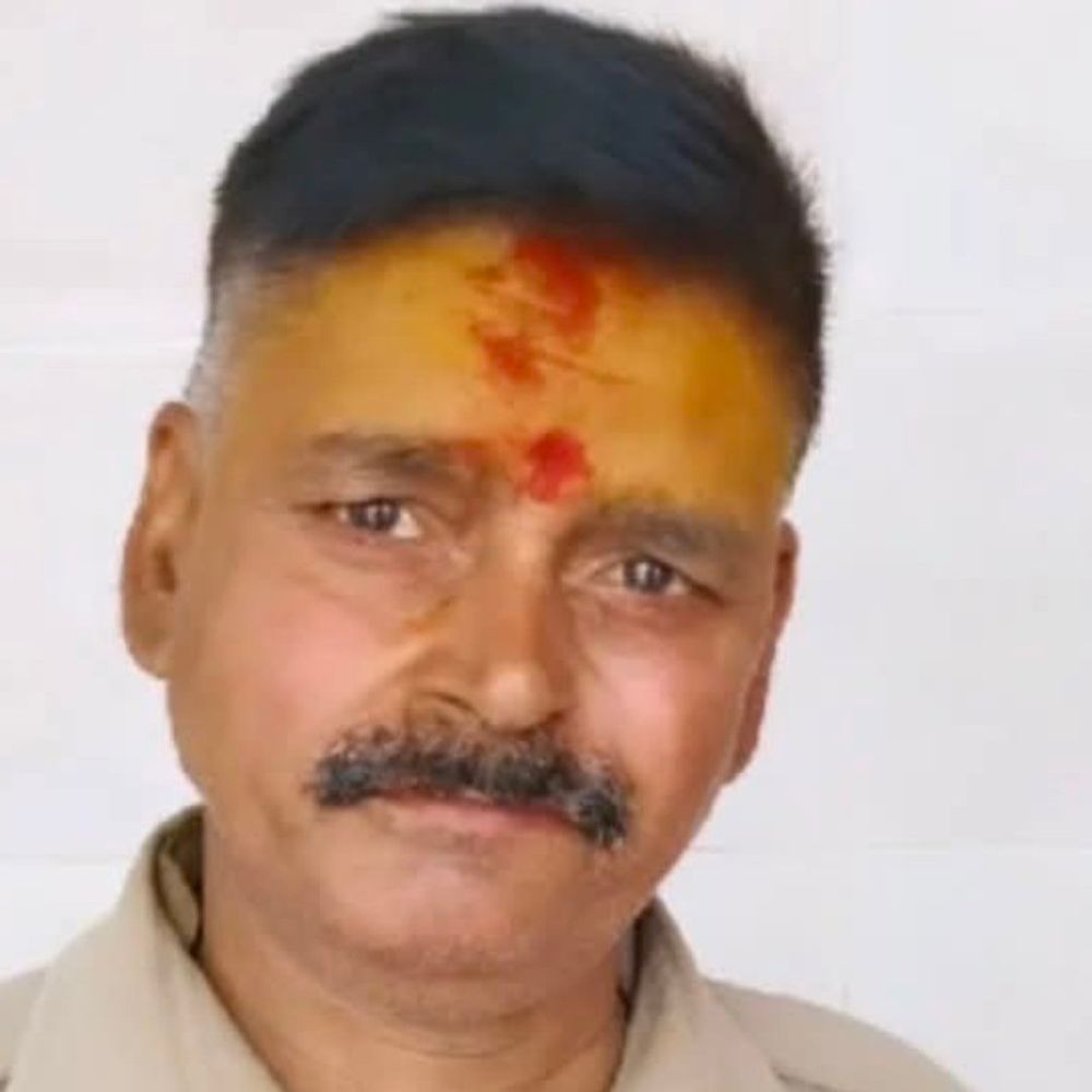 विंध्याचल मंदिर में ड्यूटी पर तैनात PRD जवान की मौत:अचानक सीने में उठा दर्द, अस्पताल में इलाज के दौरान तोड़ा दम