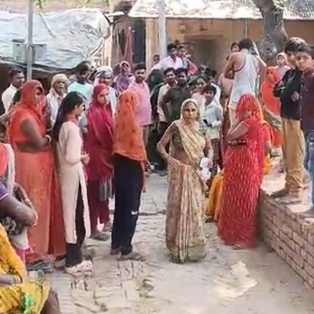 घर में घुसकर गाली-गलौज, जान से मारने की धमकी VIDEO:पीड़ित ने पुलिस से लगाई गुहार, कहा हत्या हुई जिम्मेदार प्रधान होंगे