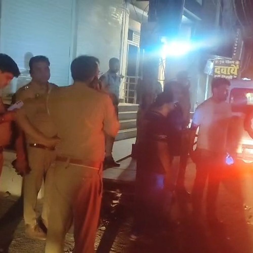 लूट के 32 घंटे बाद भी पुलिस के हाथ खाली:सीतापुर में सरेराह महिला से छीना था मंगलसूत्र,सीसीटीवी फुटेज के आधार पर जांच में जुटी पुलिस