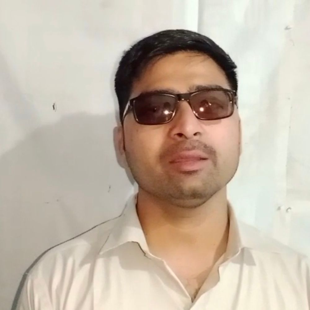 बाराबंकी में पत्रकार को जान से मारने की धमकी:गौशाला की खबर दिखाने पर दबंग ने घर पर दी गाली-गलौज