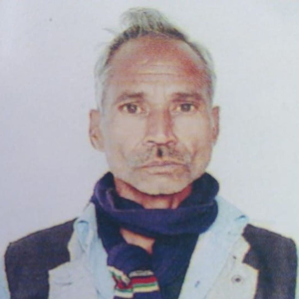 जितकरी गांव में तेज रफ्तार ट्रक ने बुजुर्ग की मौत:डेढ़ घंटे तक सड़क पर तड़पते रहे, चालक फरार