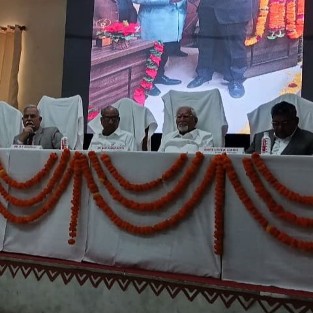 मेरठ कॉलेज में राष्ट्रीय मूट कोर्ट प्रतियोगिता 2026 का शुभारंभ:दिल्ली हाईकोर्ट के न्यायमूर्ति विवेक चौधरी ने किया उद्घाटन, देशभर से 30 टीमों ने किया प्रतिभाग