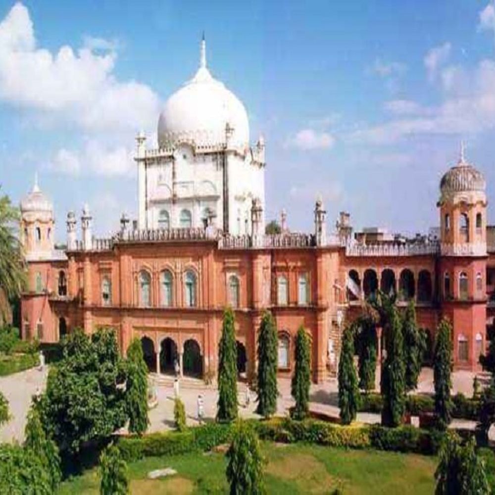 सहारनपुर के दारुल उलूम में मल्टीमीडिया मोबाइल पर पाबंदी:छात्र नहीं कर सकेंगे प्रयोग, उल्लंघन करने पर होगा निष्कासन, रोजाना होगी तलाशी