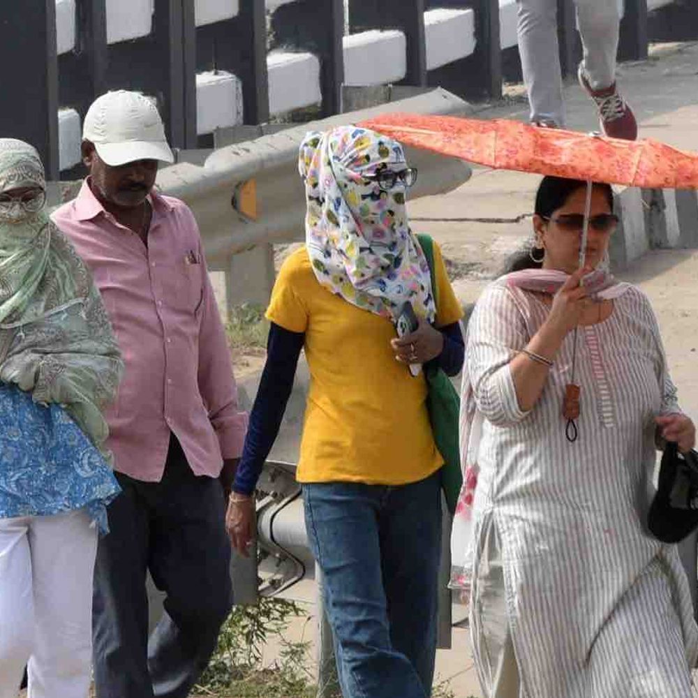 गोरखपुर में ह्यूमिडिटी से हाल बेहाल:तीखी धूप- गर्म हवाओं से बढ़ी परेशानी, 41 डिग्री तक जाएगा तापमान