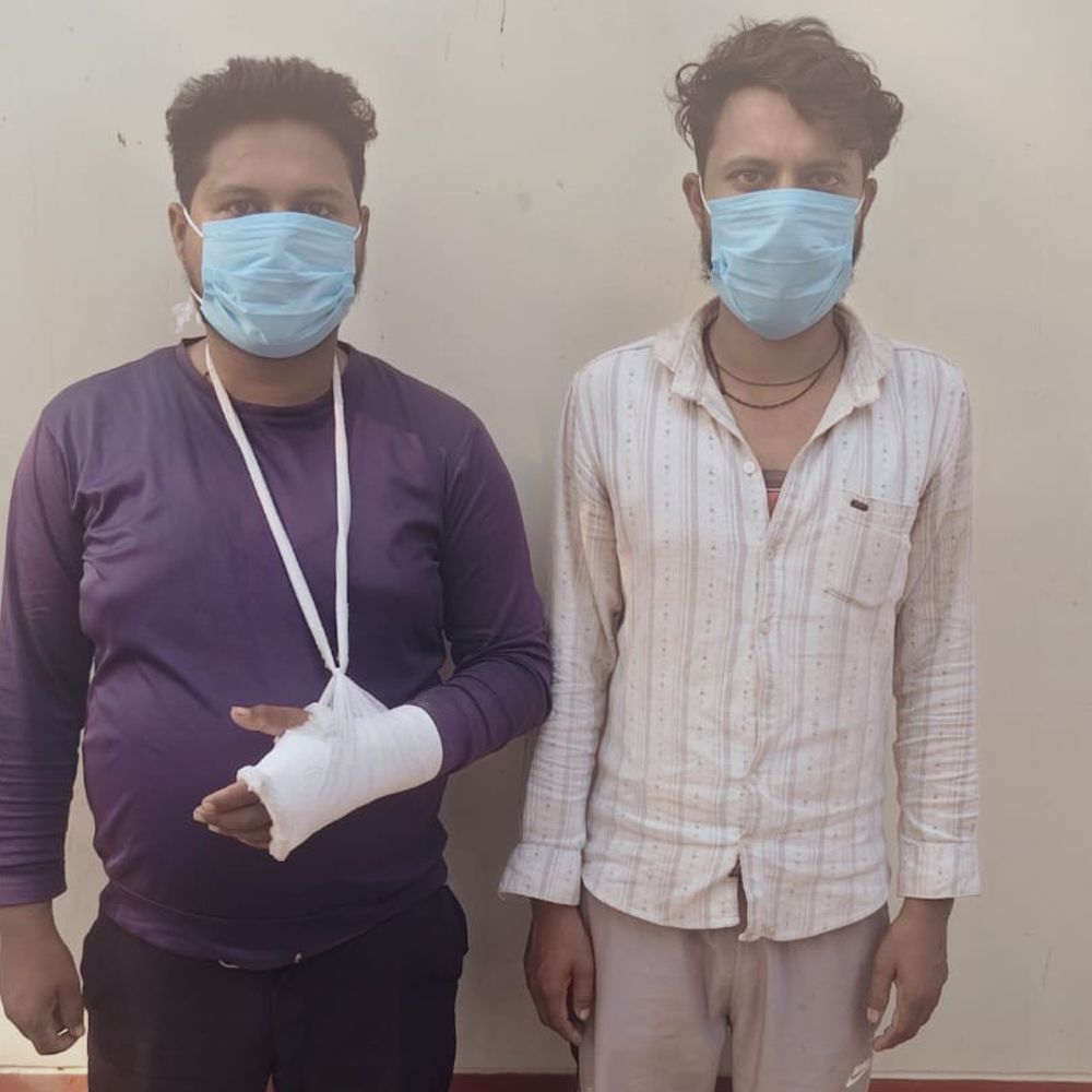 भाई ने प्रेमी के साथ बहन को देखा, हत्या की:महराजगंज में आरोपी भाई समेत तीन को जेल भेजा गया