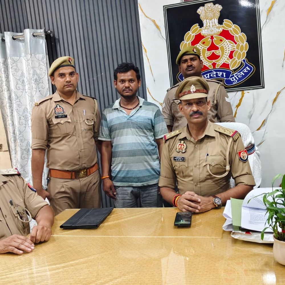 सोनभद्र में पॉक्सो एक्ट का आरोपी चाचा गिरफ्तार:नाबालिग से दुष्कर्म और गर्भपात कराने का आरोप