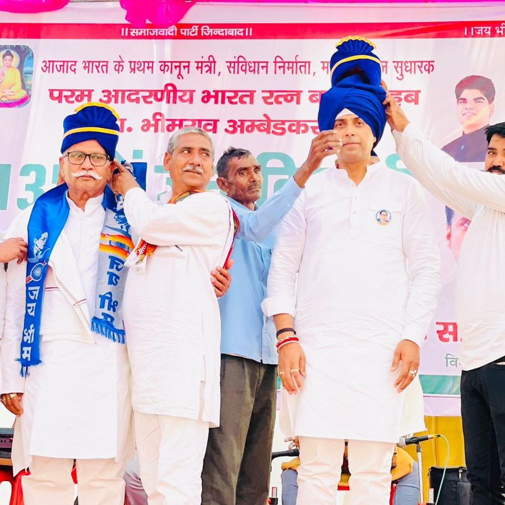 जसराना में अंबेडकर जयंती पर कार्यक्रम:सपा विधायक सचिन यादव ने निजी आवास पर किया आयोजन