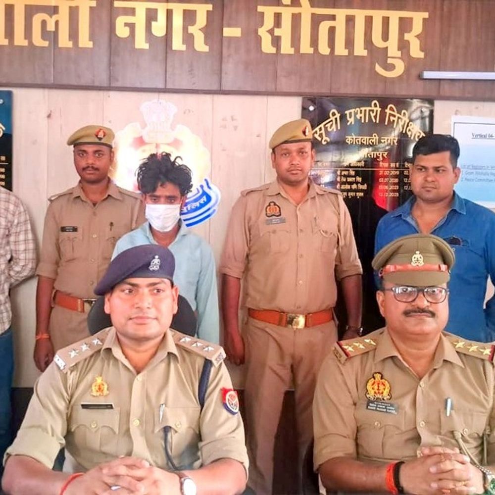 मोबाइल किस्त भरने के लिए लूटा था महिला का मंगलसूत्र:सीतापुर में दो दिन पहले हुई लूट का खुलासा, आरोपी गिफ्तार, महंगे शौक ने पहुंचाया जेल