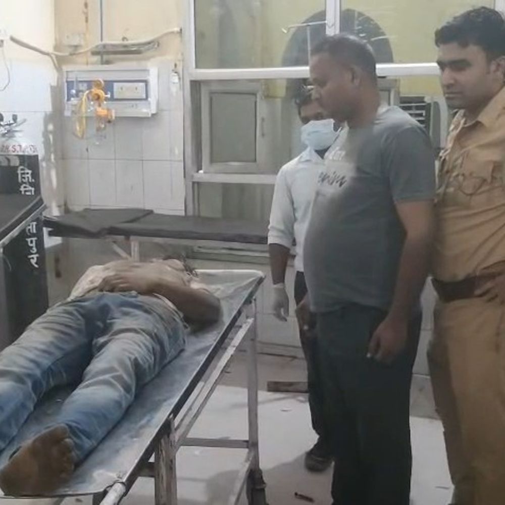 सीतापुर में शराबी युवक की ट्रेन से कटकर मौत:नशे की हालत में रेलवे क्रॉसिंग पार करते समय हादसा, पैसेंजर ट्रेन से टकराया युवक