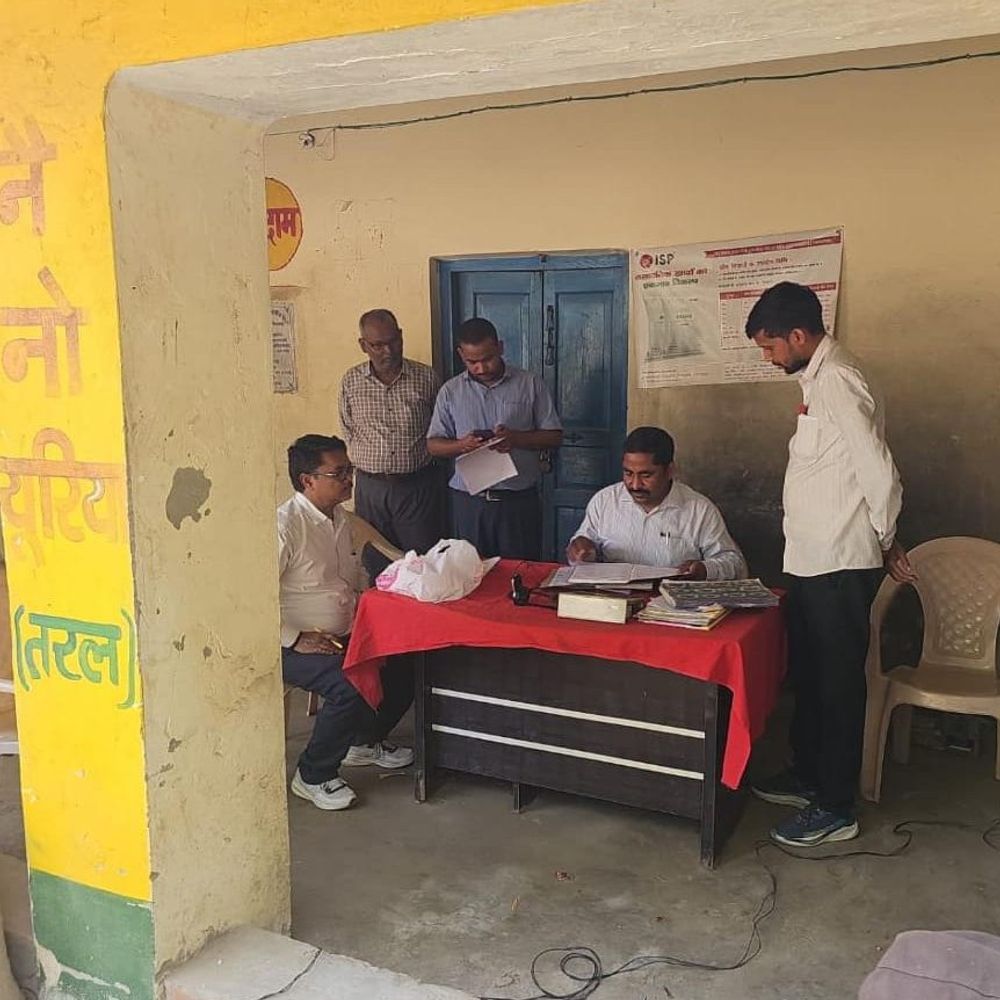 1 जून से फार्मर आईडी होगा अनिवार्य:अंबेडकरनगर में खाद बिक्री के नए नियम, पर्याप्त स्टॉक मौजूद