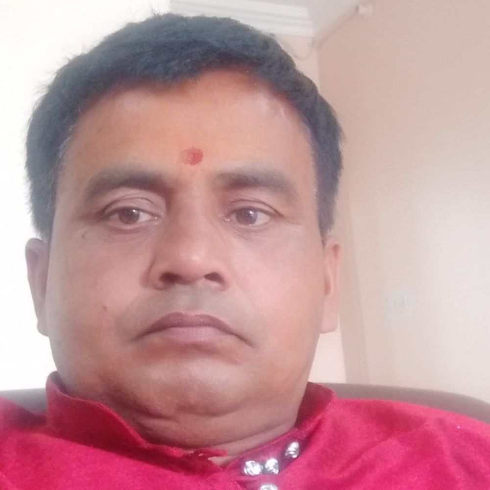 'लेखपाल SC-ST एक्ट में फंसाने की देते है धमकी':बस्ती में पीड़ित बोला- 50 हजार के घूस की मांग की; एसडीएम ने जांच का आश्वासन दिया