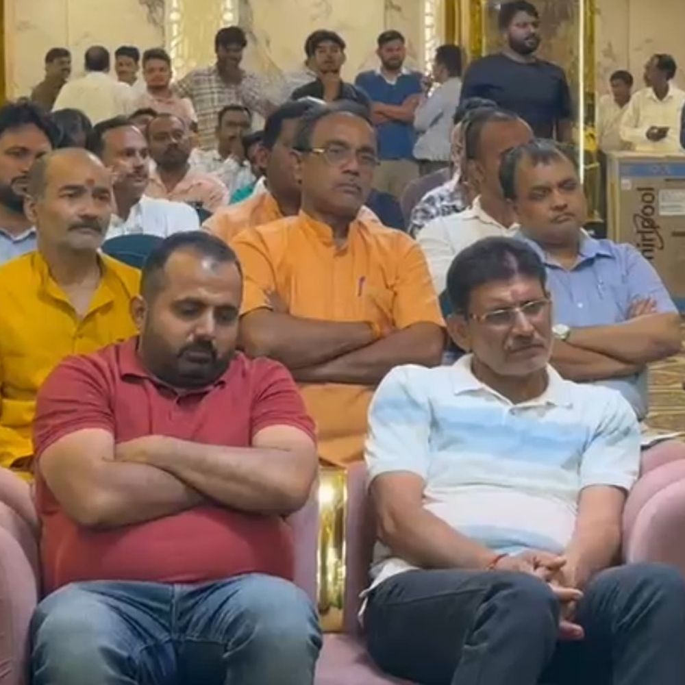 प्रयागराज में पीएम सूर्य घर योजना पर डीलर मीट:ग्रामीण क्षेत्रों में सोलर क्रांति, 100 से अधिक डीलर हुए शामिल