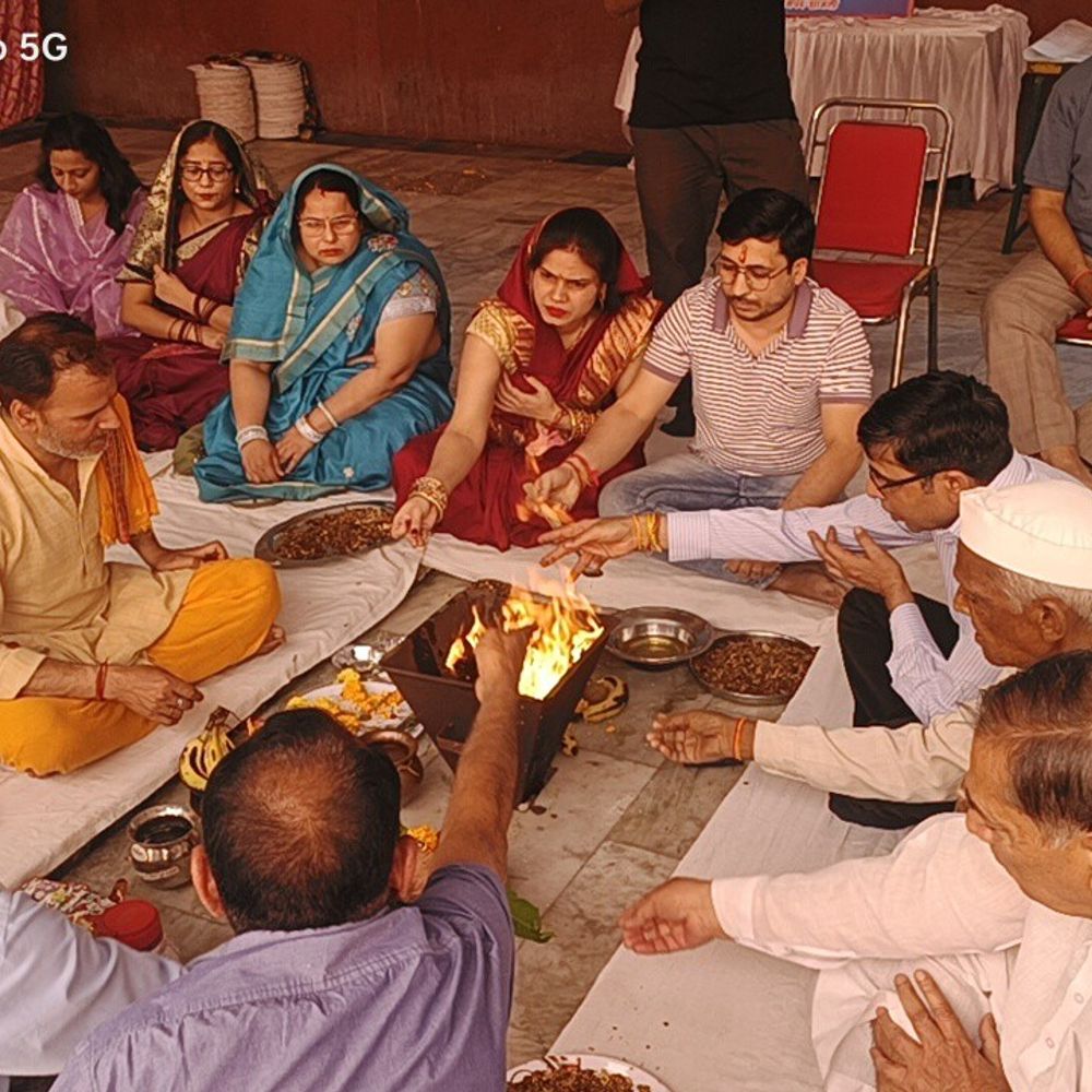 शामली में भगवान परशुराम जन्मोत्सव मनाया गया:लोगों ने हवन पूजन, प्रसाद वितरण कर शोभायात्रा निकाली