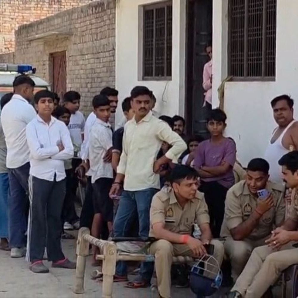 संभल में परशुराम शोभायात्रा का विरोध:तनाव के बाद गांव में पुलिस-पीएसी तैनात, केवल जन्मोत्सव होगा