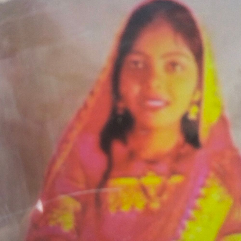 ललितपुर में महिला ने फांसी लगाकर की आत्महत्या:देवर की शादी से 14 दिन पहले की सुसाइड, कार्ड बांटने ससुराल गया था पति