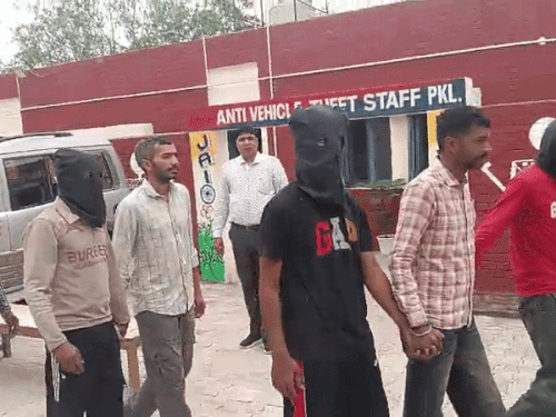 खिलौना पिस्तौल दिखाकर लूटे थे महिला से जेवर-कैश:  पंचकूला पुलिस ने पकड़े अंबाला के आरोपी, लिफ्ट देने के बहाने की वारदात – Panchkula News