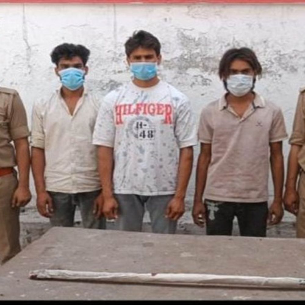 बागपत में मारपीट के तीन आरोपी गिरफ्तार:घटना में प्रयुक्त हथियार बरामद