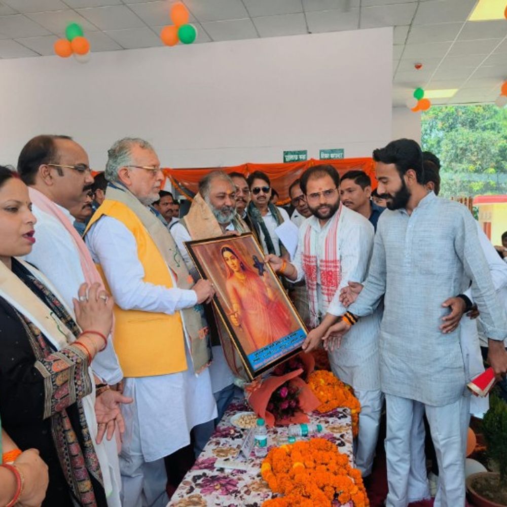 शाहजहांपुर में परिवहन मंत्री ने विपक्ष पर साधा निशाना:बोले- सामान्य महिला नेता न बने इसलिए आरक्षण का विरोध