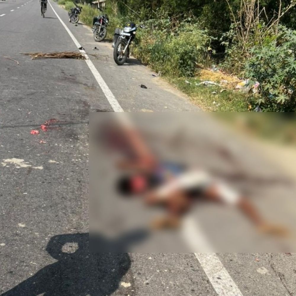 अमेठी में डंपर-बाइक की टक्कर, युवक की मौत:एक घायल, तीसरा सुरक्षित, दुर्घटना के बाद चालक फरार, वाहन जब्त