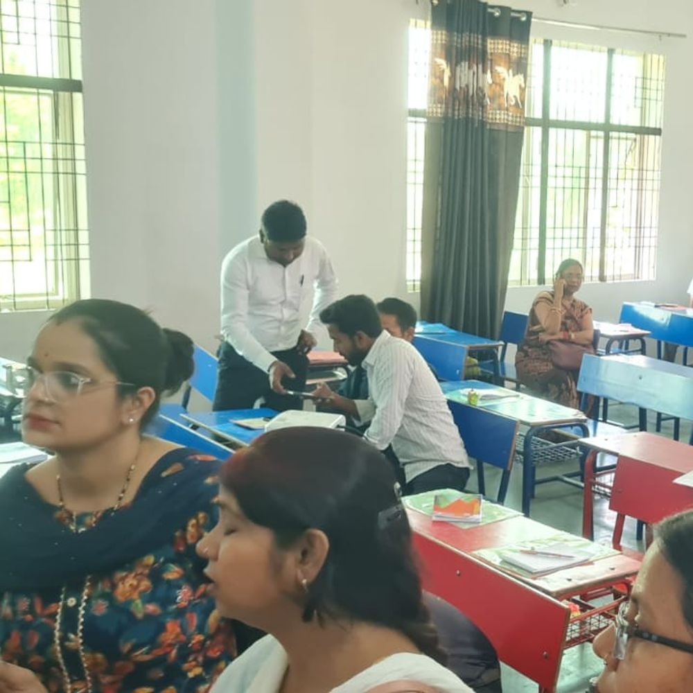 जनगणना 2027 के लिए प्रगणकों-पर्यवेक्षकों का दूसरा प्रशिक्षण चरण शुरू:औरैया में अपर जिलाधिकारी ने कहा- इसे गंभीरता से लें