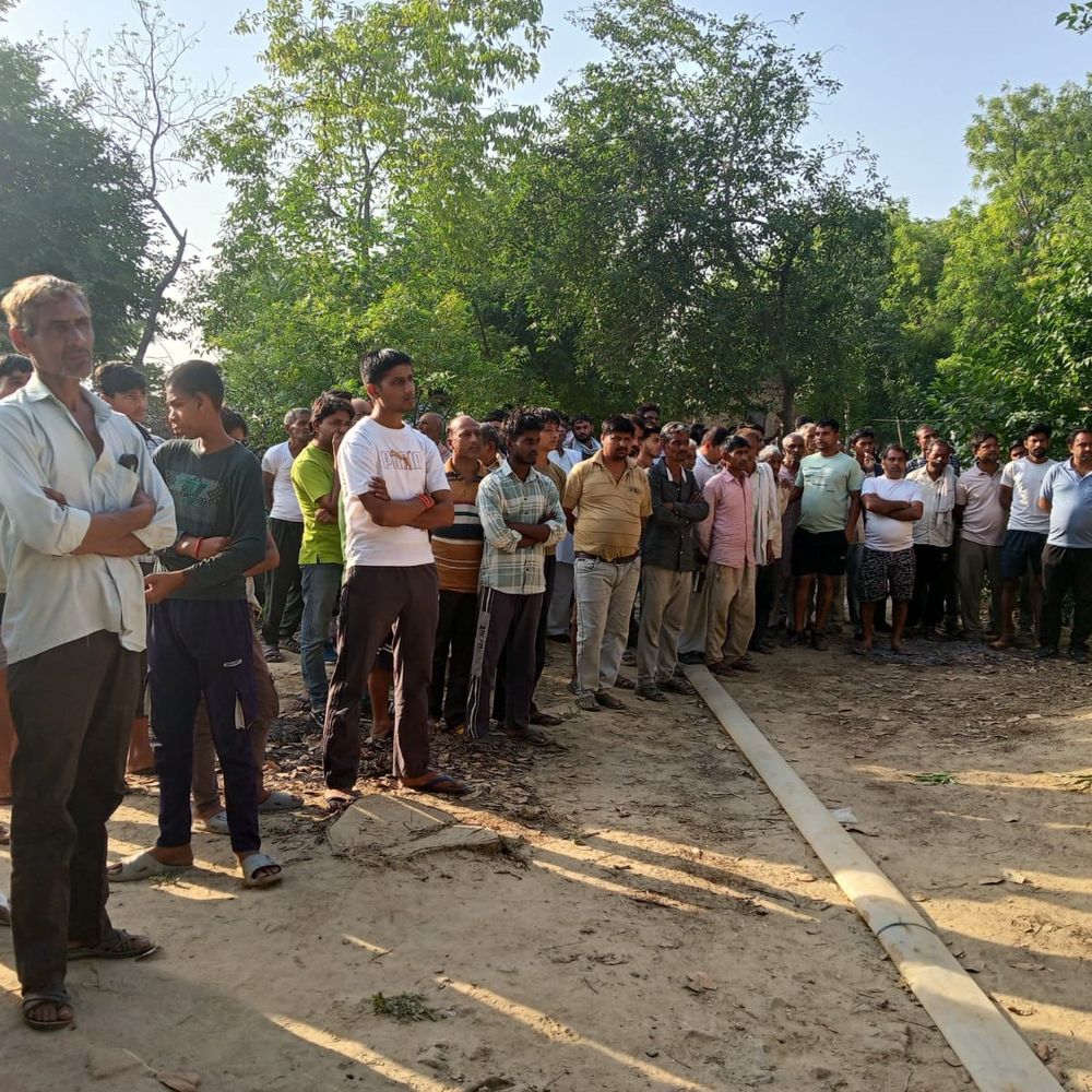 फिरोजाबाद में वृद्ध की हत्या:खेत में सोते समय हुआ हादसा, जमीन विवाद में बेटे पर शक