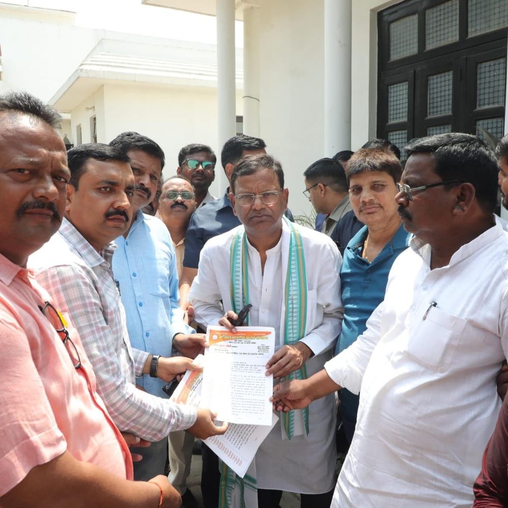 चुनाव टलने पर प्रधानों को ही प्रशासक बनाने की मांग:प्रधान संघ ने केंद्रीय मंत्री को सौंपा ज्ञापन, मनरेगा भुगतान की भी अपील