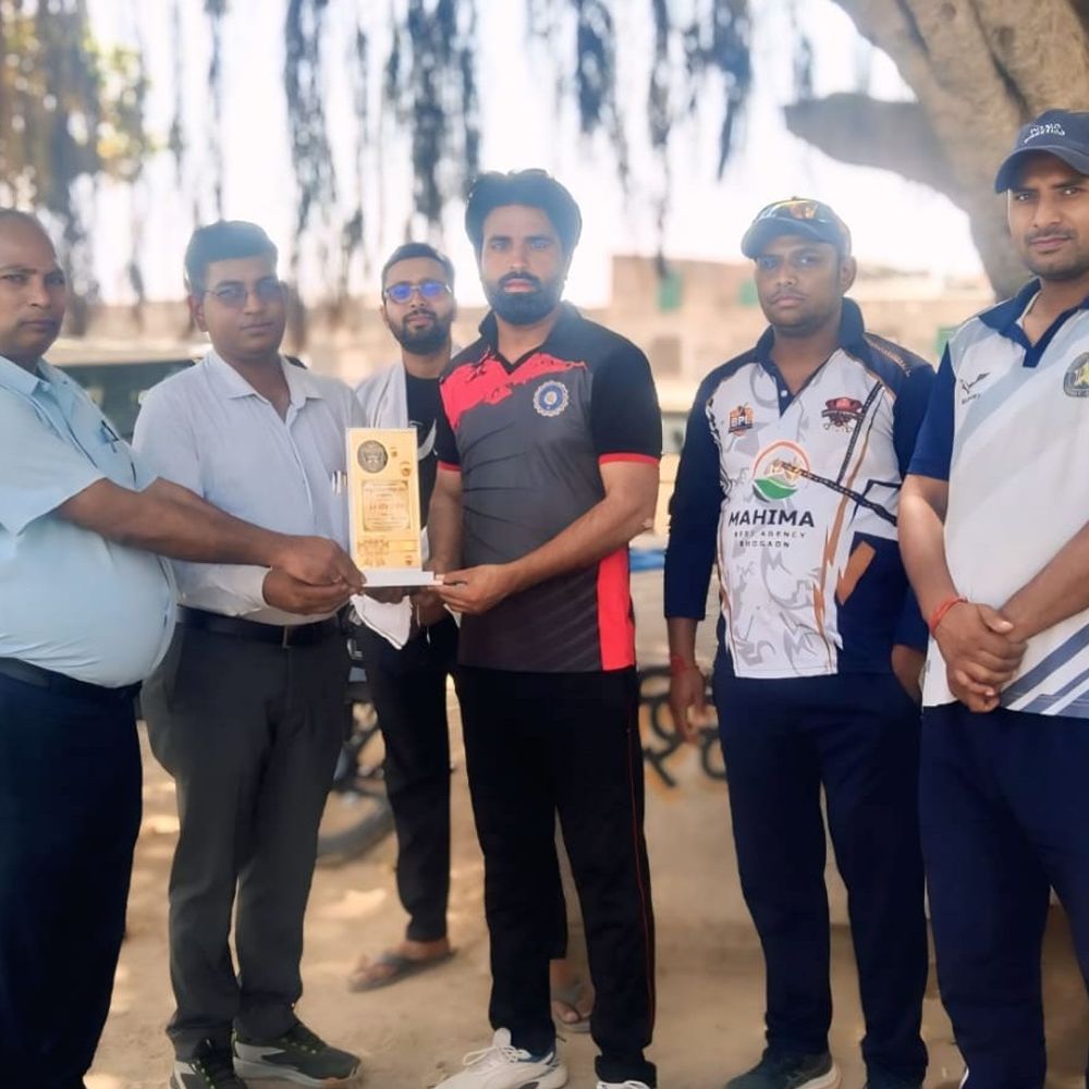 मैनपुरी MTPL में कुरावली सुपर किंग्स ने दर्ज की जीत:बरनाहल मास्टर्स ने 6 विकेट से मुकाबला जीता