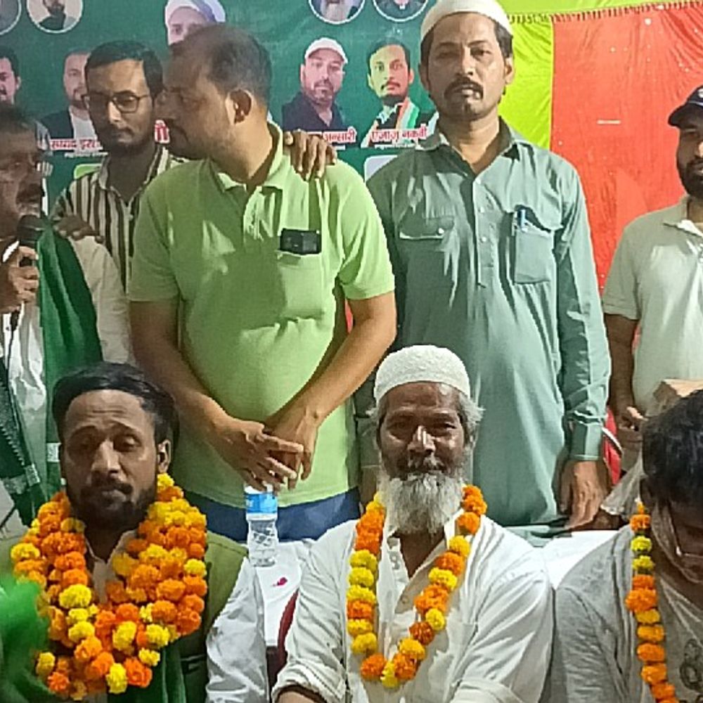 प्रयागराज में AIMIM का जनाधार बढ़ा:दर्जनों लोगों ने ओवैसी की विचारधारा से प्रभावित होकर ली सदस्यता