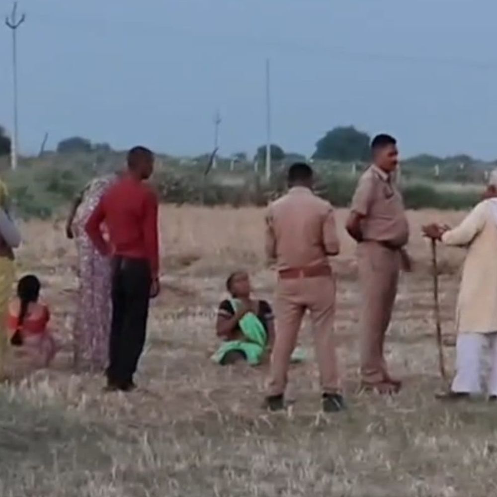 जालौन में जमीन विवाद, दो भाइयों की हत्या:एक भाई ने गोली मारी, पिता-दूसरे भाई ने पीटकर ली जान