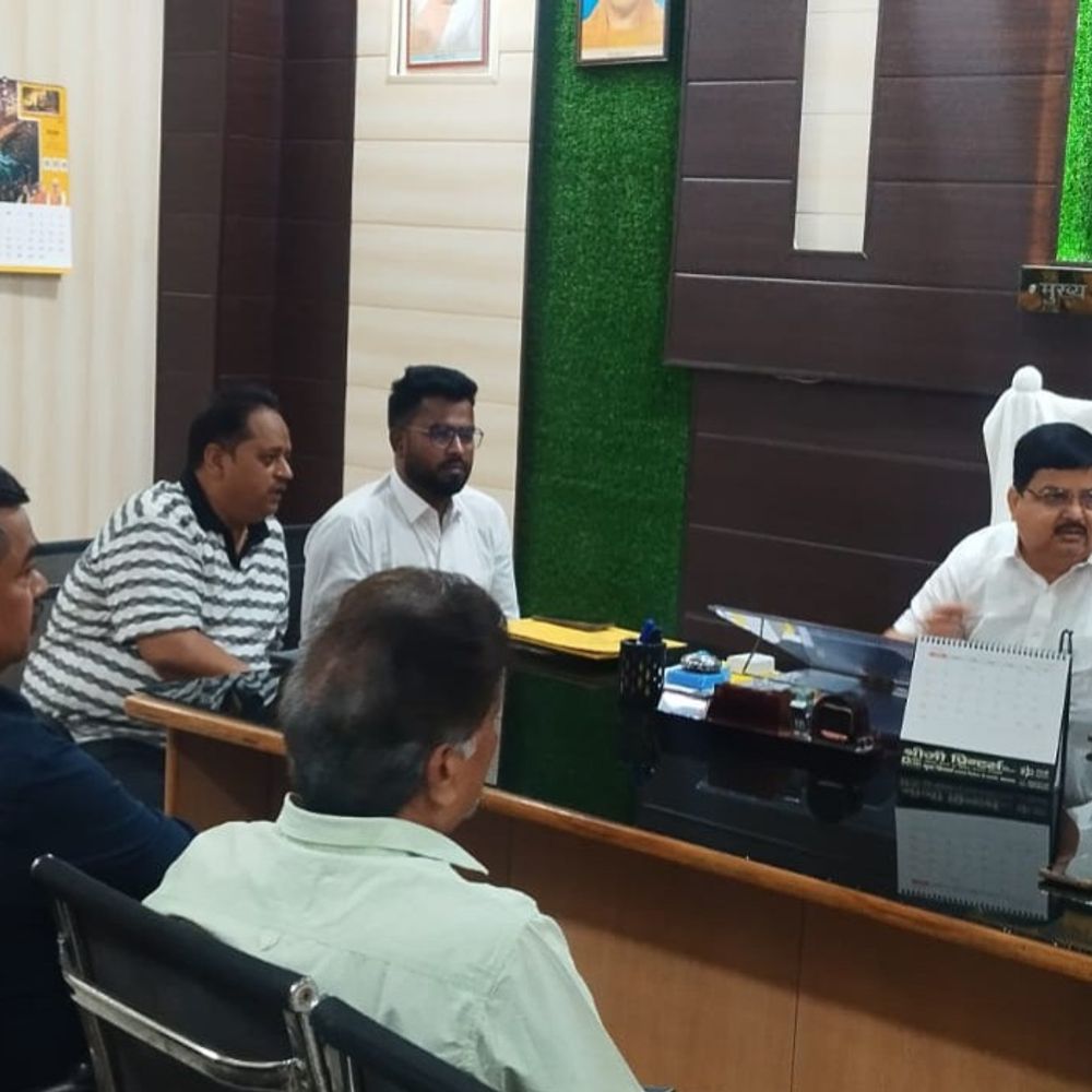 कासगंज में जीरो पॉवर्टी अभियान पर बैठक:सीडीओ ने निर्धन परिवारों के उत्थान की कार्ययोजना पर की चर्चा