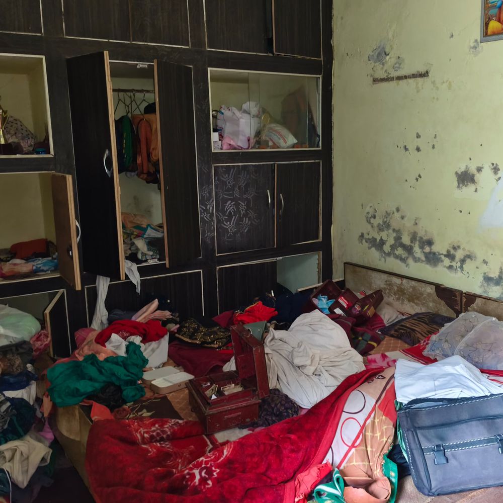 कौशांबी में खाली घर से 6 लाख की चोरी:परिवार शादी में गया था, लौटने पर चोरी का पता चला; पुलिस जांच में जुटी