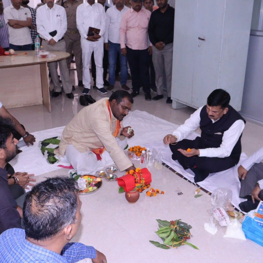 जौनपुर कलेक्ट्रेट में नए NIC कार्यालय का उद्घाटन:डिजिटल प्रशासन को मिलेगा बल, तकनीकी कार्यकुशलता बढ़ेगी