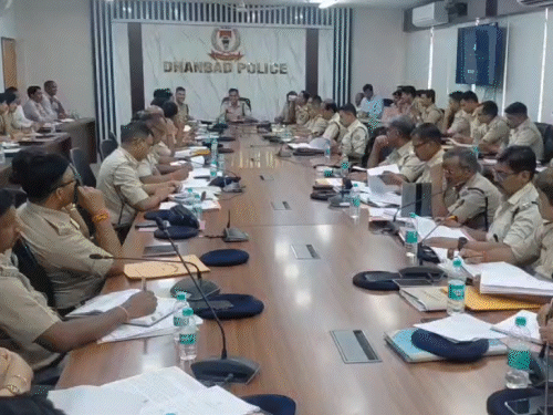 प्रिंस खान का सहयोगी मेजर कोलकाता से अरेस्ट:  बांग्लादेश भागने की थी तैयारी, दुबई से लौटने के दौरान दमदम एयरपोर्ट पर अरेस्ट – Dhanbad News