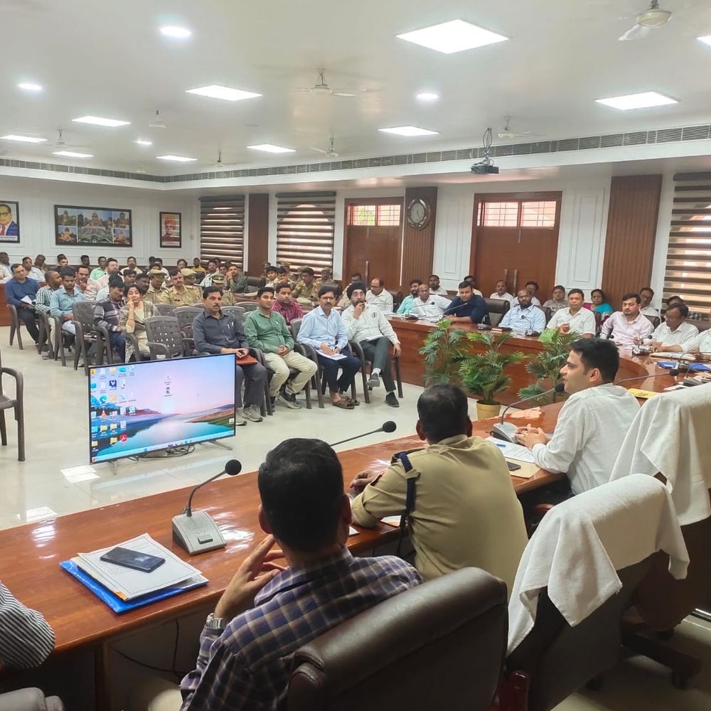 25–27 अप्रैल को होमगार्ड परीक्षा:लखीमपुर में 16 केंद्र बनाए गए, सीडीओ की बैठक में एग्जाम को नकलमुक्त कराने पर जोर