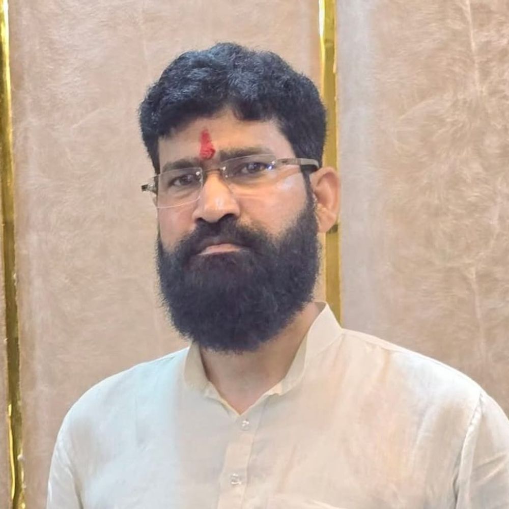 भाजपा जिला पंचायत सदस्य प्रतिनिधि को गोली मारी:दबंगों ने गाड़ी में बैठते समय कहासुनी के बाद मारी गोली, लखनऊ रेफर