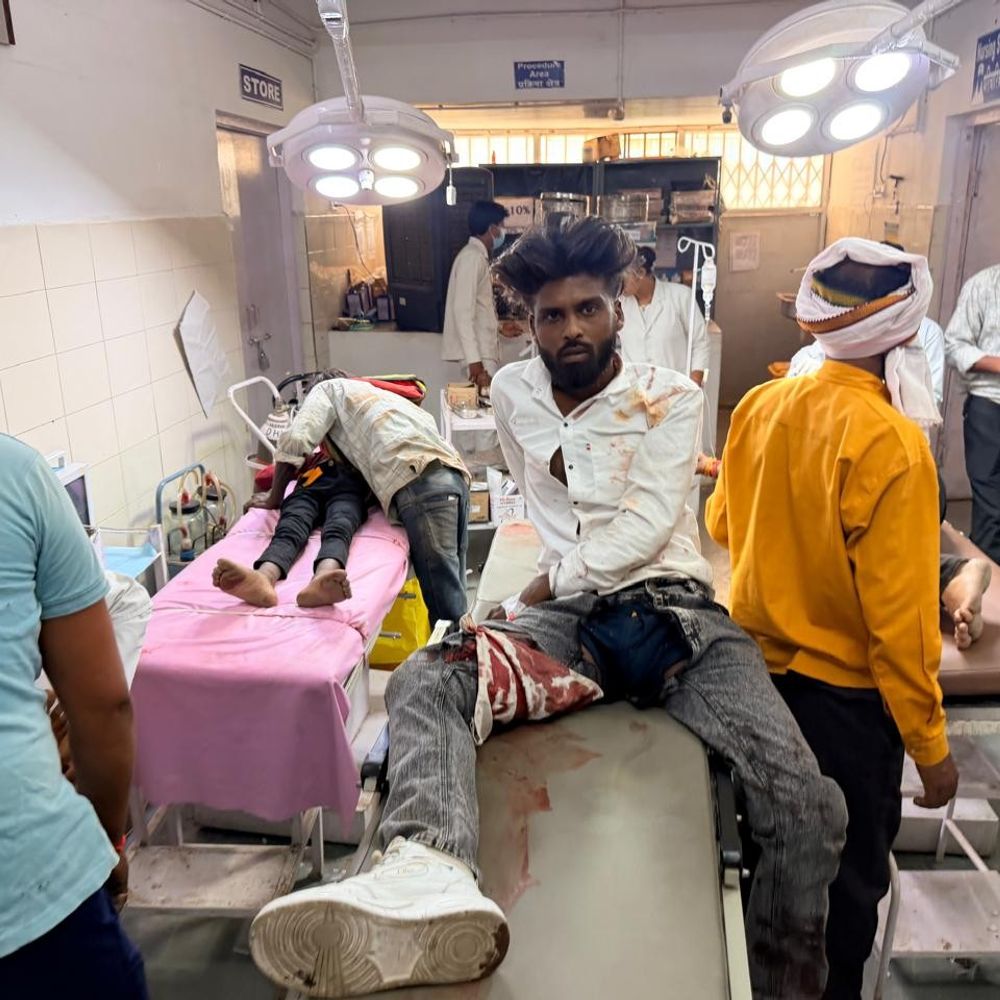 कटनी: एंबुलेंस ने ऑटो को पीछे से मारी टक्कर:6 घायल; 2 की हालत गंभीर, बडेरा मोड़ के पास हुआ हादसा