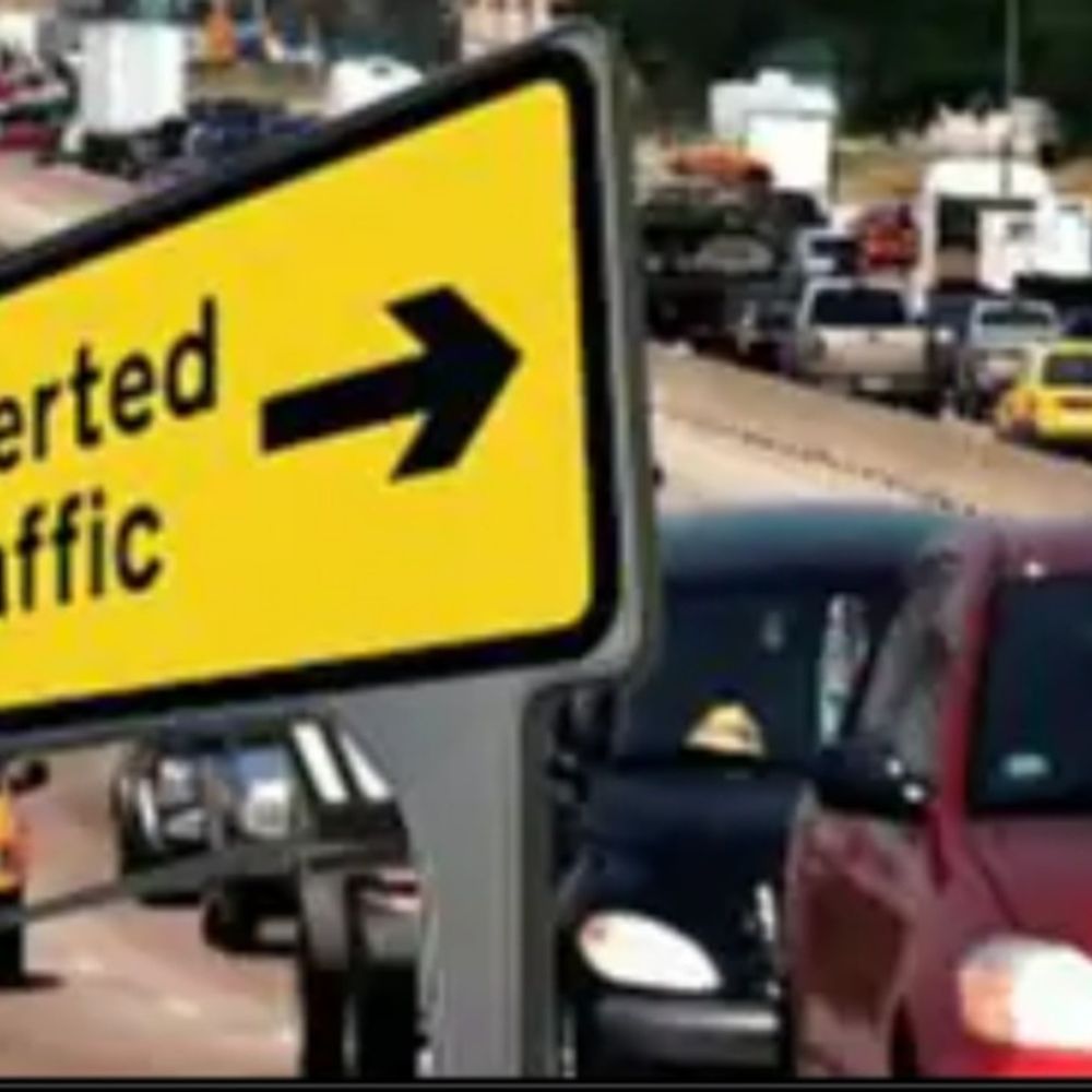 लखनऊ में ‘जन आक्रोश महिला पद यात्रा’:मुख्यमंत्री आवास से विधानभवन तक निकाली जाएगी, सुबह 6 बजे से ट्रैफिक डायवर्जन लागू