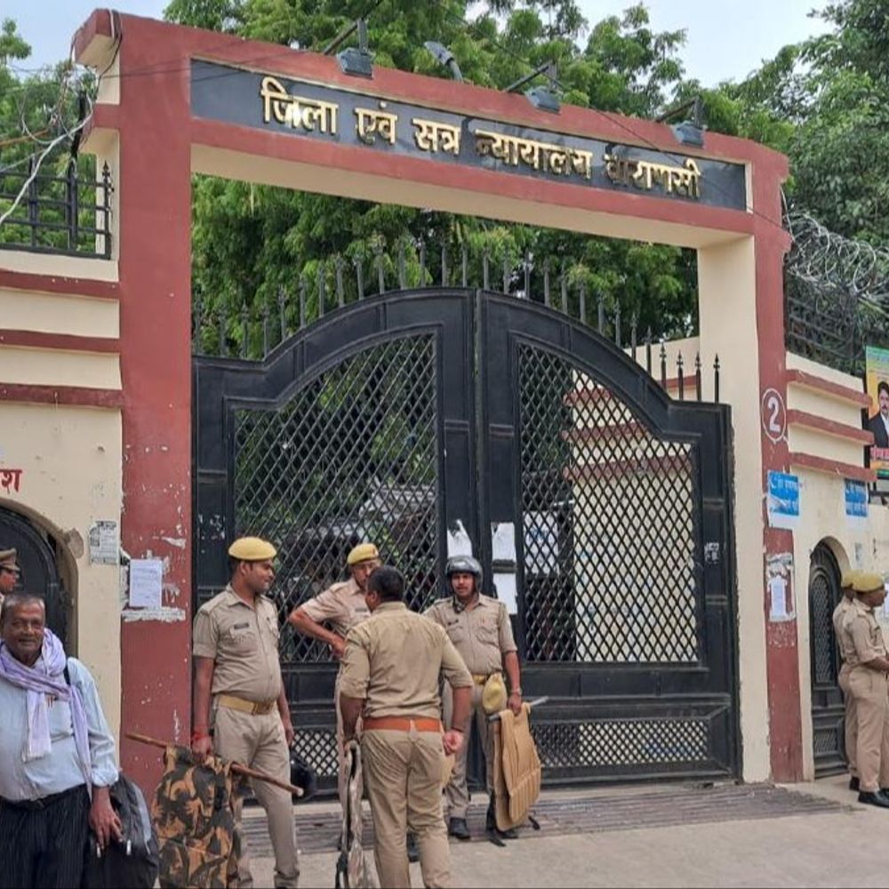 CJM कोर्ट से SP सिटी बदायूं के खिलाफ परिवाद खारिज:पूर्व पत्नी बोली- धोखे से तलाक पर साइन कराए, 2012 में हुई थी शादी